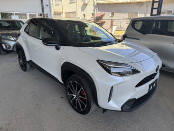 TOYOTA YARIS CROSS GR