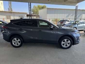 TOYOTA HARRIYER