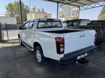 ISIZU D-MAX Eiger