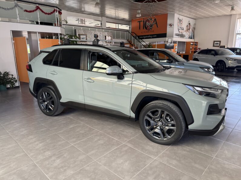 TOYOTA RAV4 ADVENTURE