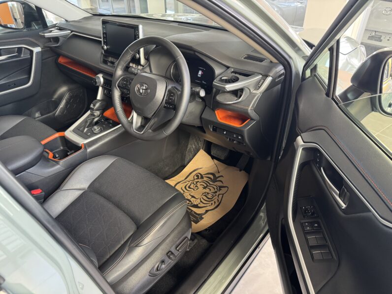 TOYOTA RAV4 ADVENTURE