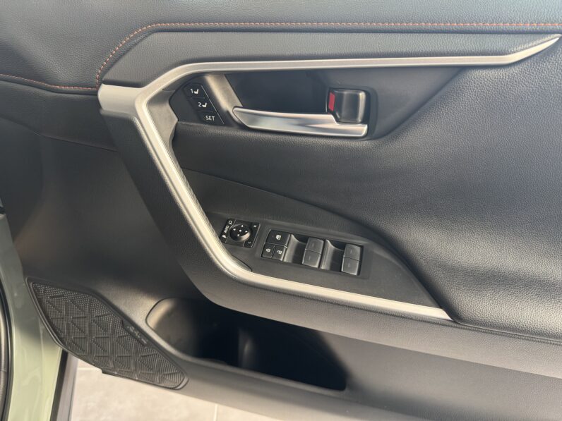 TOYOTA RAV4 ADVENTURE